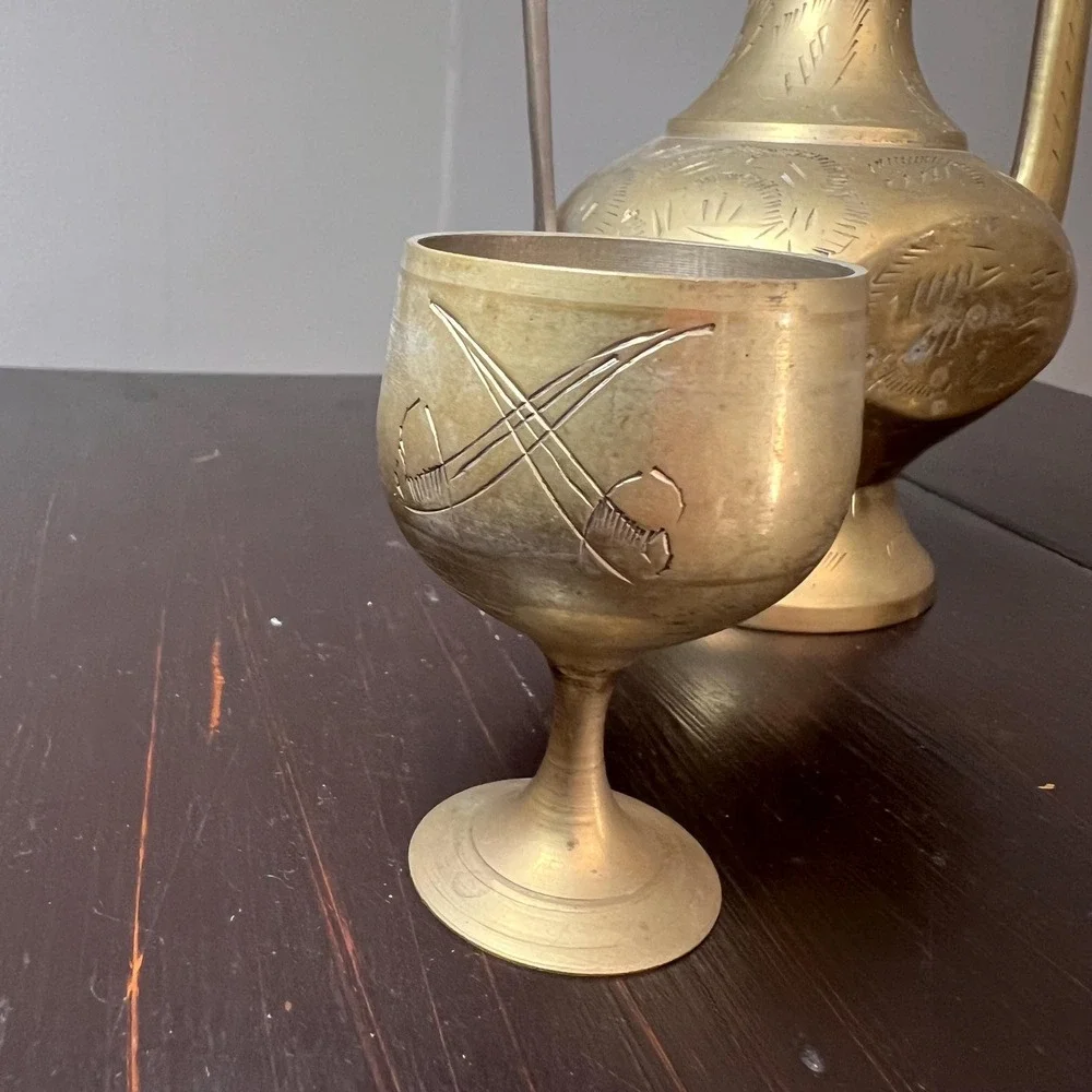 VTG Brass Ewer & 2 Goblets Set, Etched India Decanter Moroccan Style Pitcher Bar